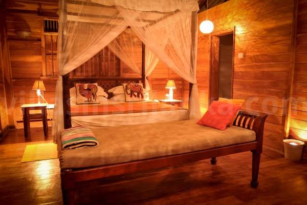 Teak House